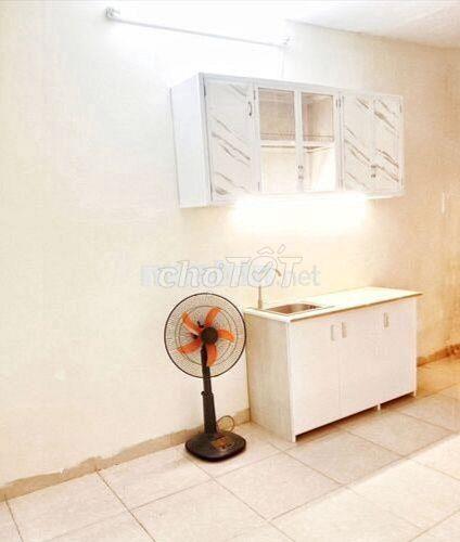 Cho thuê nhà tập thể nguyên căn điện nước giá dân