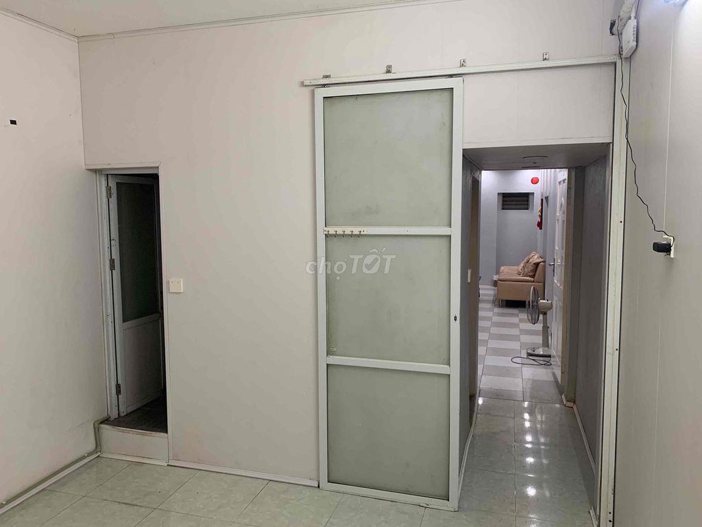 Cho Thuê căn hộ 70m2 (1 khách, 2 ngủ, p ăn+bếp)
