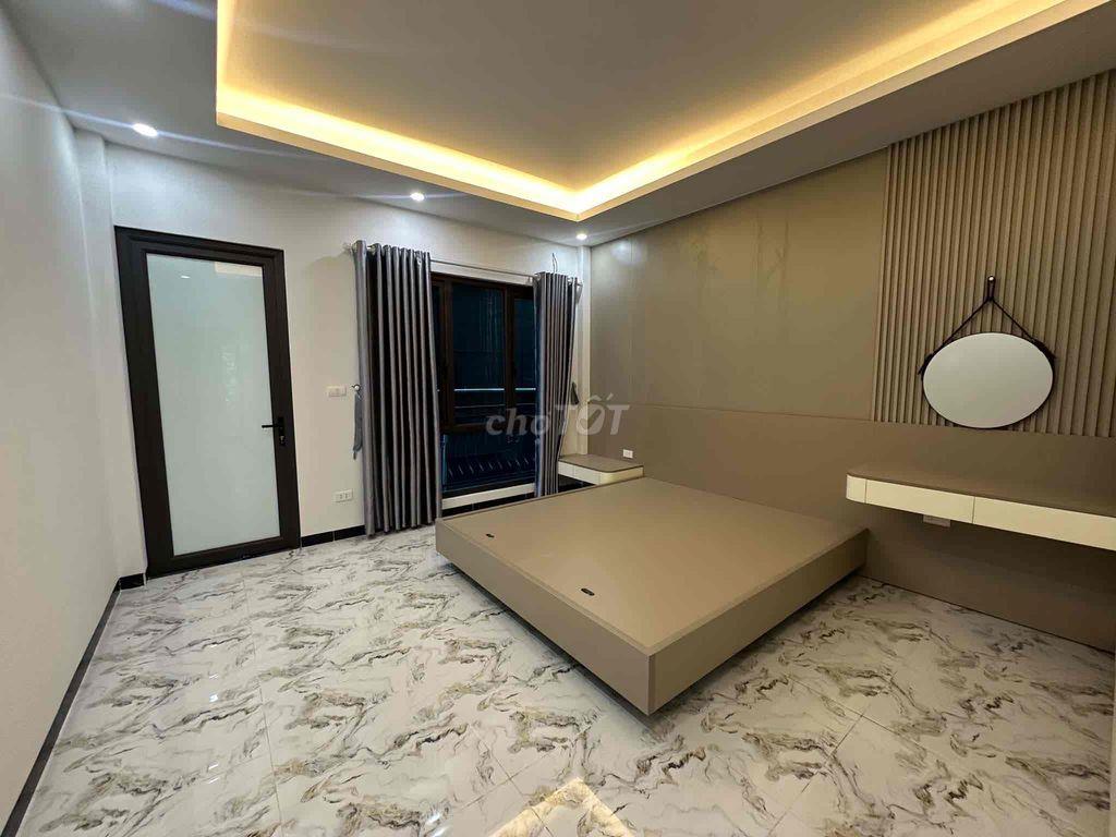 Siêu hiếm Minh Khai ngõ thông , kinh doanh , thang máy mới koong ở sưg