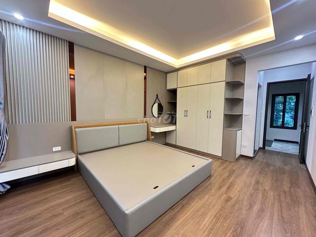 Siêu hiếm Minh Khai ngõ thông , kinh doanh , thang máy mới koong ở sưg