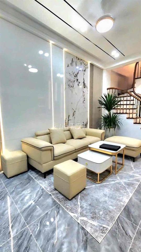 Cực đẹp phố Nguyễn Đức Cảnh, nhà mới, 30m ra mặt ngõ ô tô qua, sổ CC