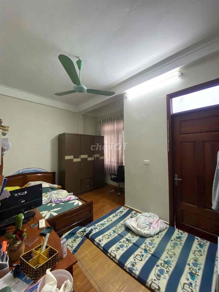 Nhà rẻ! Trương Định 6 tỷ ở ngay, đủ đồ, dân xây giữ gìn, sổ đỏ.