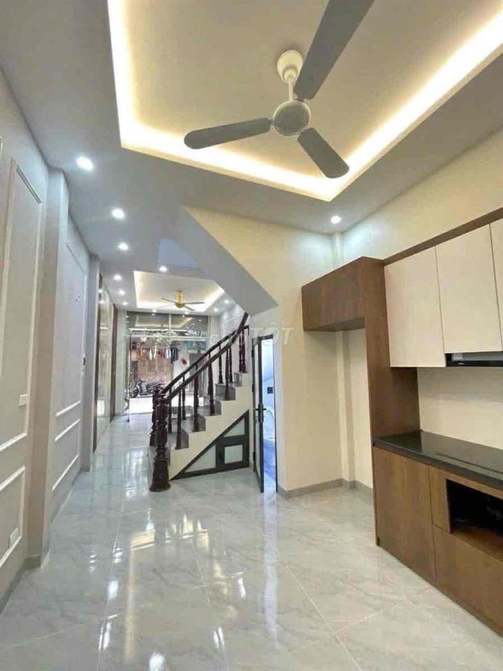 Siêu hiếm . Trương Định cách phố 20m ngõ thẳng , tiện ích đầy đủ