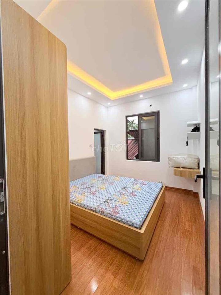 Tân Mai 40m -3 ngủ chỉ 7.2 tỷ nhà 3 thoáng gần ô tô , tiện ích đầy đủ