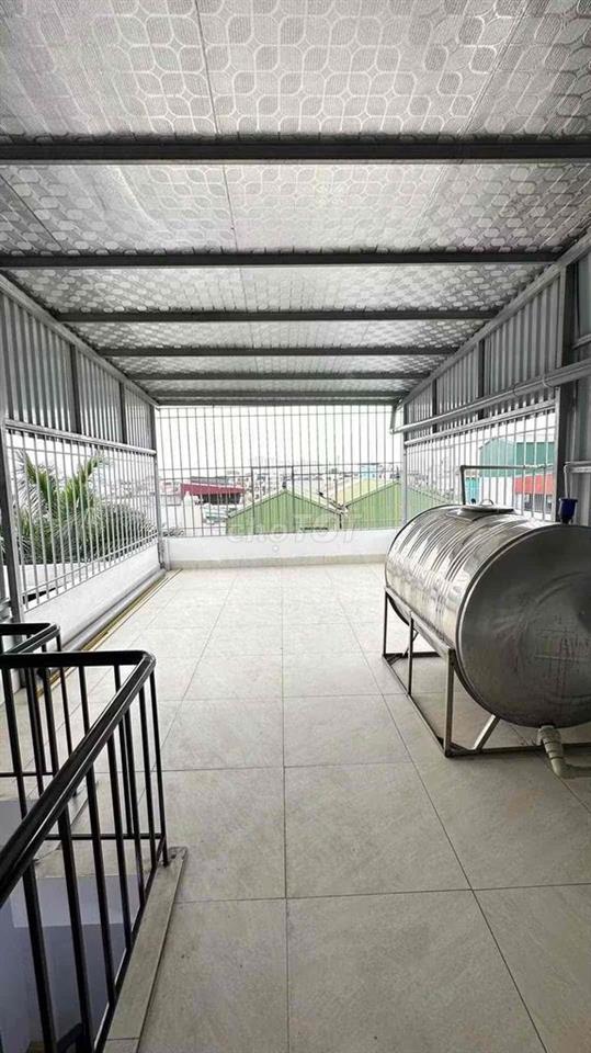 Bán gấp nhà Đại La , lô góc ,dân xây,thoáng 35M gaanf phố gần Bách Kin
