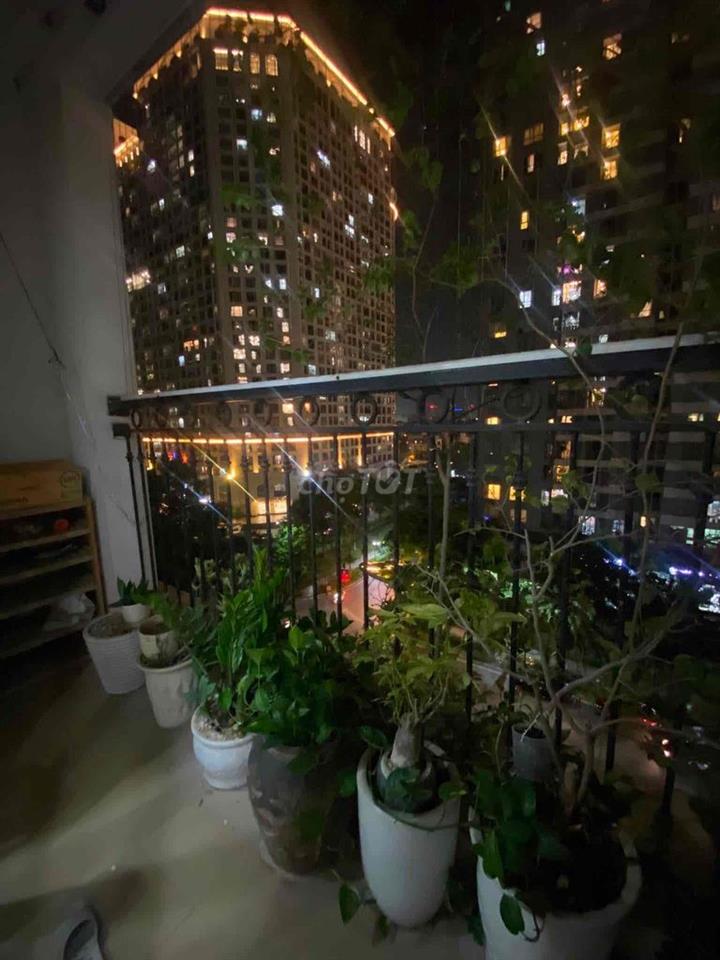Bán căn CC Time city 75m -2ngủ -2 vc full nội thất chỉ hơn 7 tỷ .