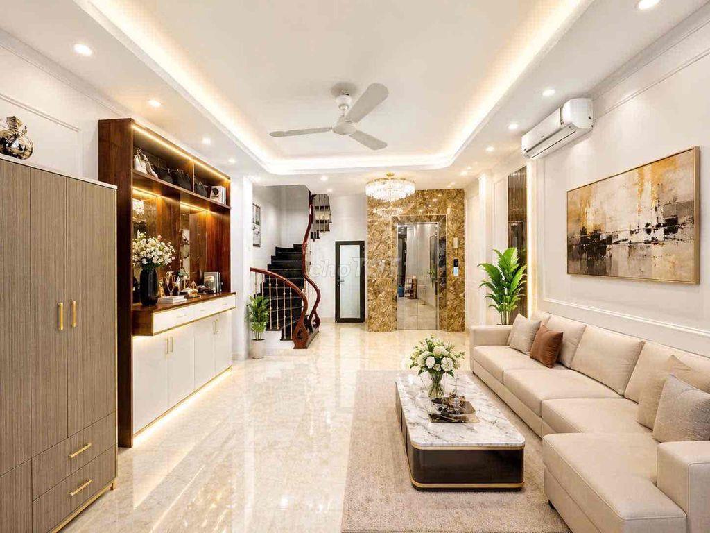 Tin thật . Trương Định cách phố 20m -4 ngủ dòng tiền 20tr/ tháng