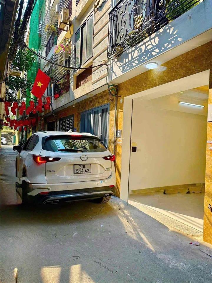 Bán mảnh đất ô tô qua cửa , bãi gửi xe cách 20m vài bước ra ô tô tranh