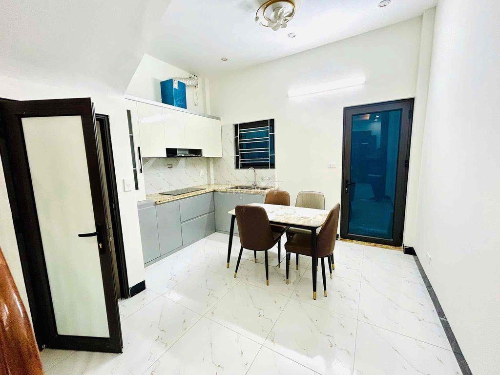 víp quá . Trương Định 40m-3 ngủ -chỉ 6.85 tỷ ngõ thẳng tắp sân để xe