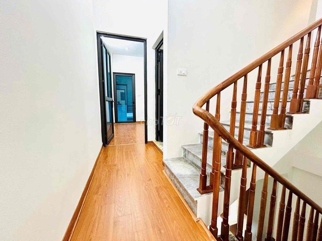 víp quá . Trương Định 40m-3 ngủ -chỉ 6.85 tỷ ngõ thẳng tắp sân để xe