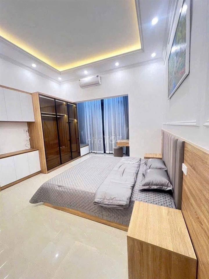 7 tỷ mua nhà phố Hoàng Mai, 1 nhà ra phố, nhà mới, full nội thất.