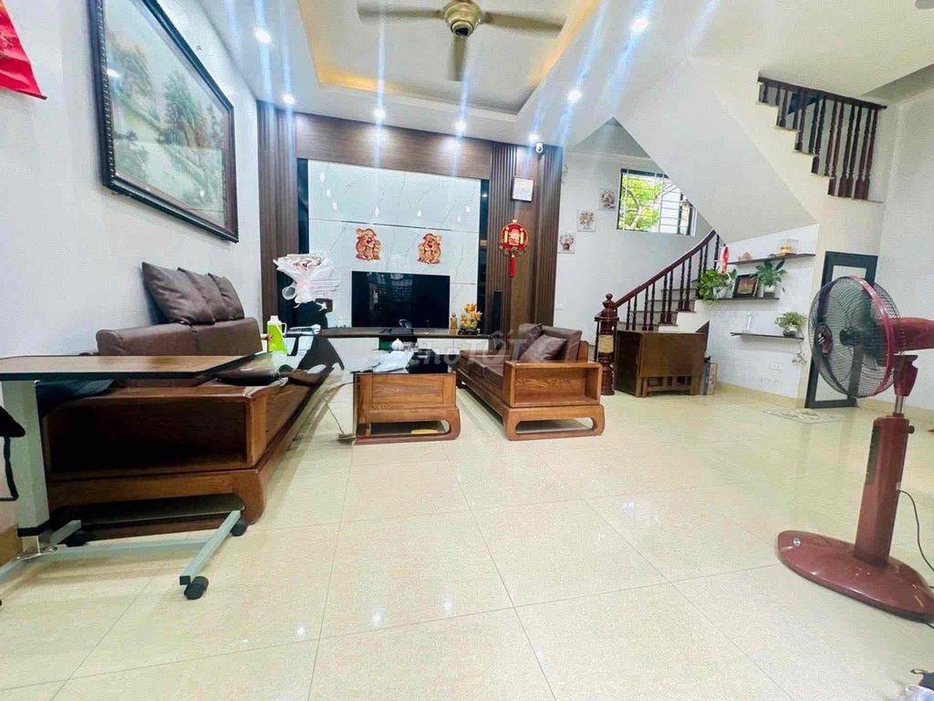 Bán nhà phố Minh Khai , lô góc nhà mới 45m -3 ngủ -150tr / năm ở sương