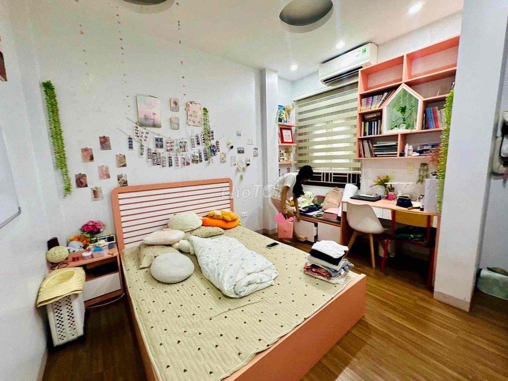 Bán nhà phố Minh Khai , lô góc nhà mới 45m -3 ngủ -150tr / năm ở sương