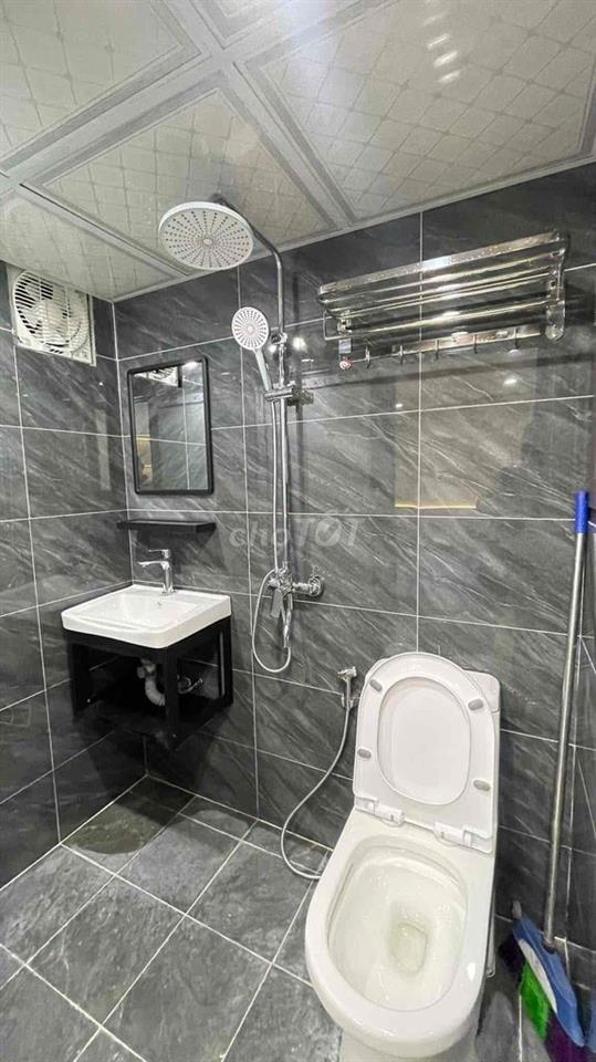 Bán nhanh căn TT Kim Ngưu 3 ngủ full nthat , ô tô đỗ chân cầu thang