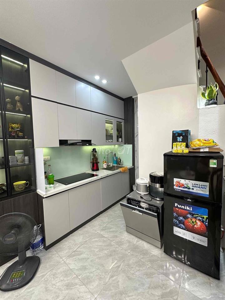 Siêu hiếm . Kim Ngưu ngõ ba gác 32m -3 ngủ full nt , giá chỉ 6.25 tỷ