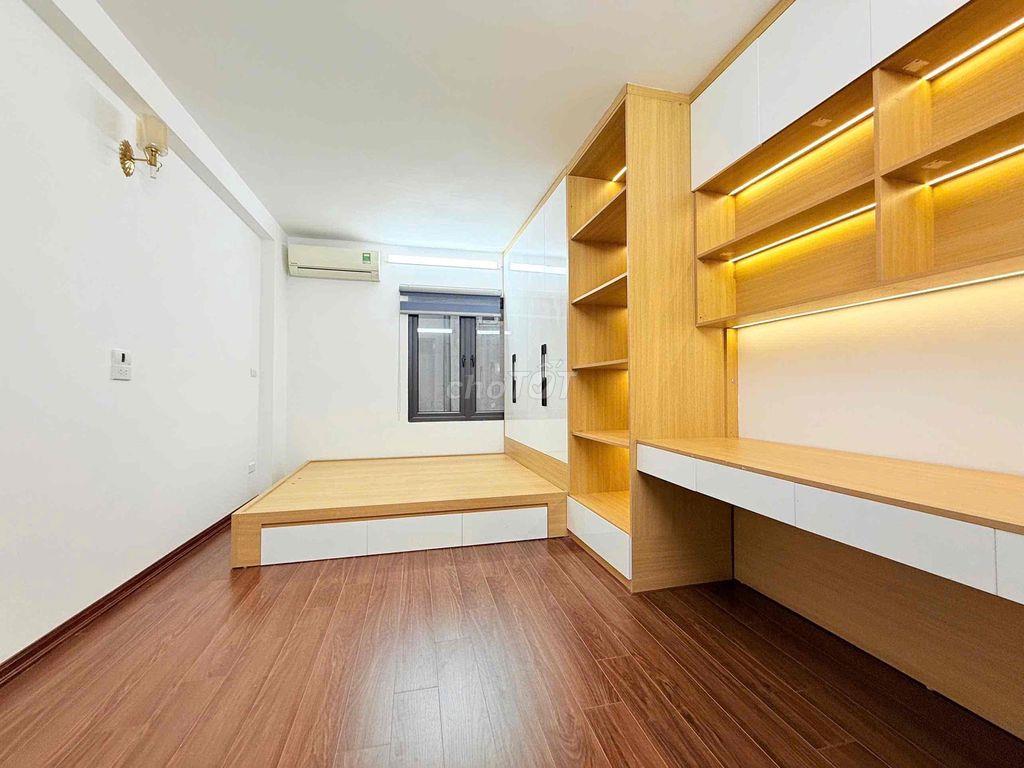 giảm sốc 600tr , phố Tây Trà ngõ ba gác gần ô tô 35m -3 ngủ có sân xe