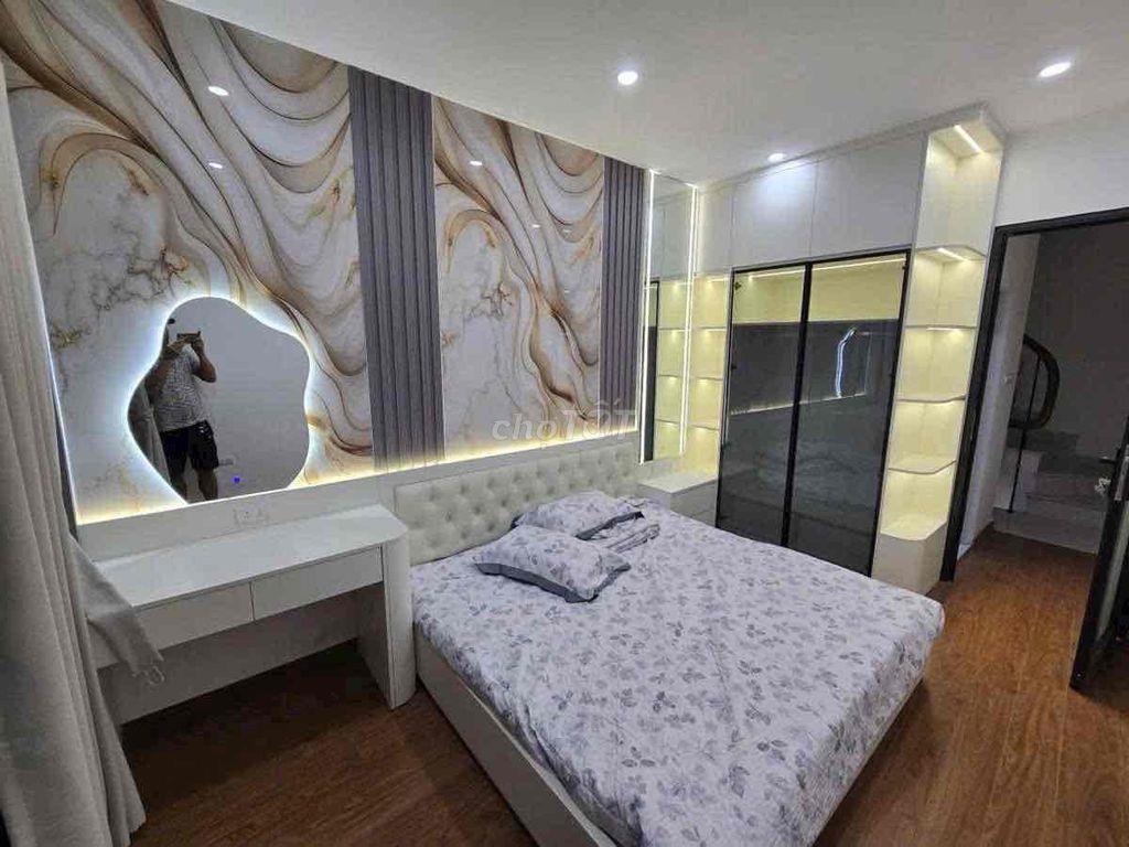 Bạch Mai cách ô tô 5M - khu vực trung tâm 3 ngủ full nt gần Bách Kinh