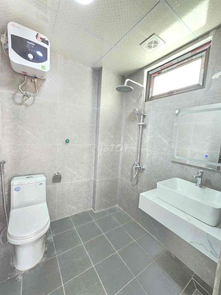 Siêu ngon . Lương Khánh Thiện nhà mới koong 40m ,5 tầng ,3 ngủ full nt