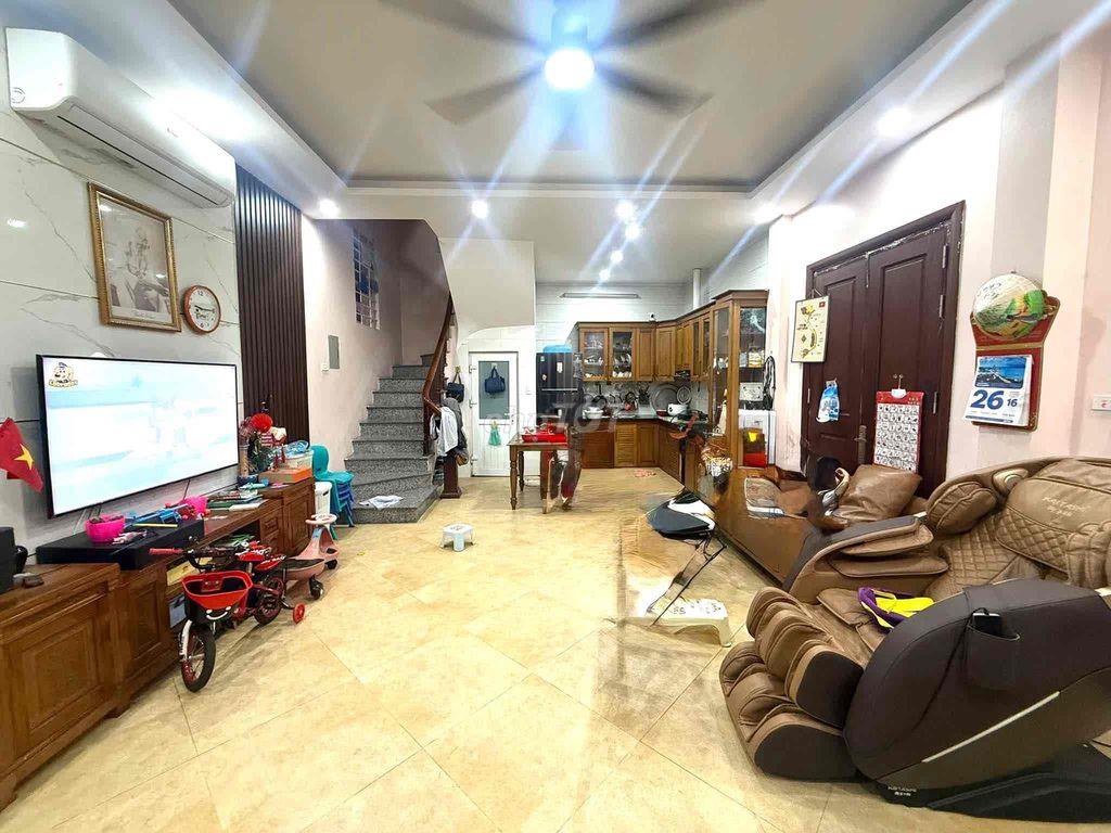 Bán nhà Trương Định lô góc , gần Bách -Kinh -Xây , gần trường chợ