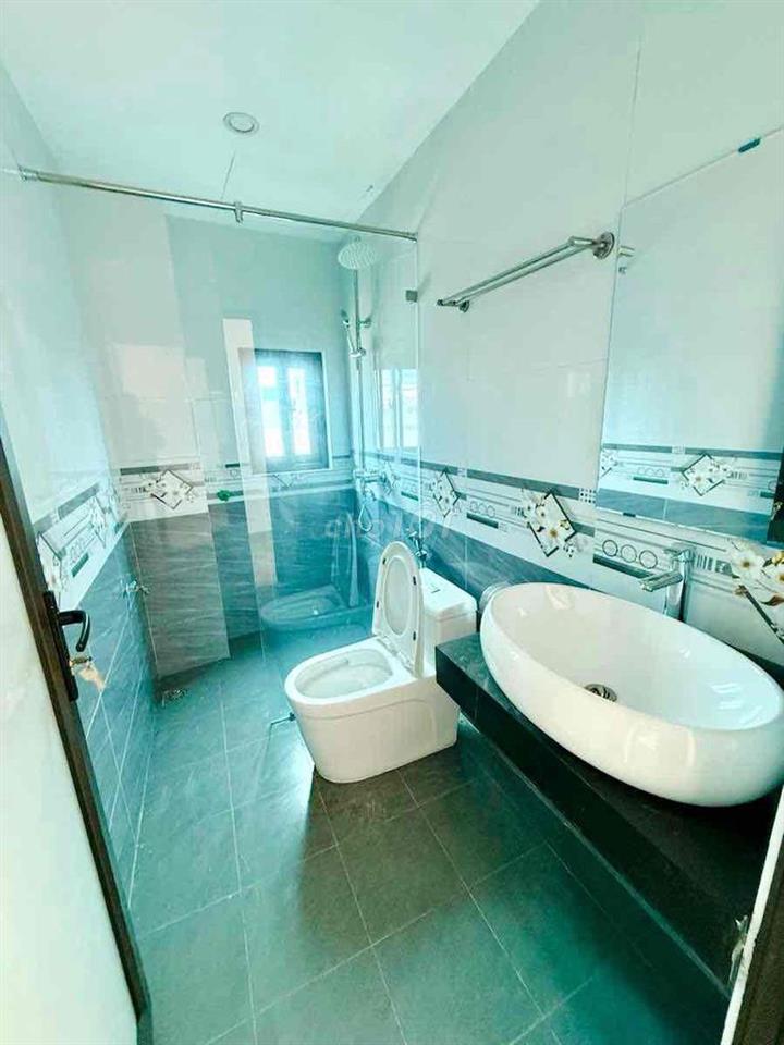 Quá đỉnh . Lương Khánh Thiện nhà mới tinh 40m ,3 ngủ sân xe riêng ở sg