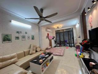 Bán nhà Mai Động cách ô tô 10m dân xây 5 năm ,sát hồ Đền Lừ cực t ích