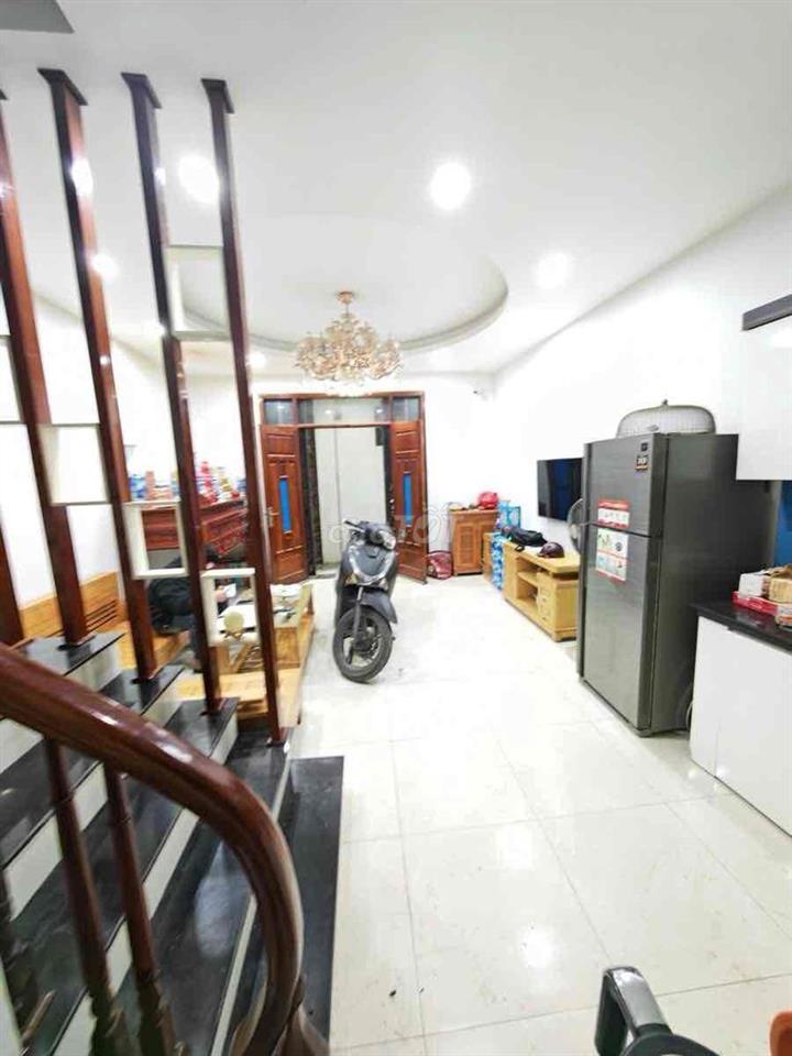 Siêu hiếm .Kim ngưu phân lô ô tô tránh thông bàn cờ vỉa hè kdoanh