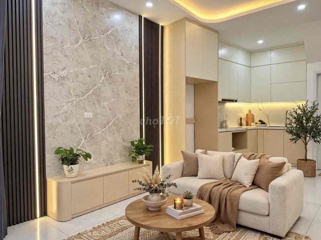 Nhà mới Hoàng Mai 43m-5 tầng -3 ngủ full nt gần Bách Kinh Xây ở sướng