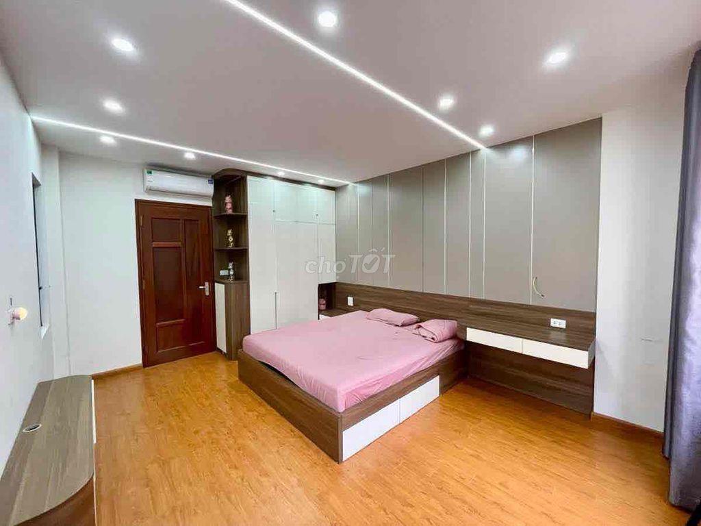 Bán nhà Hoàng Mai dân xây ngõ nông 38M-3 ngủ full nt , gần ô tô cạnh t