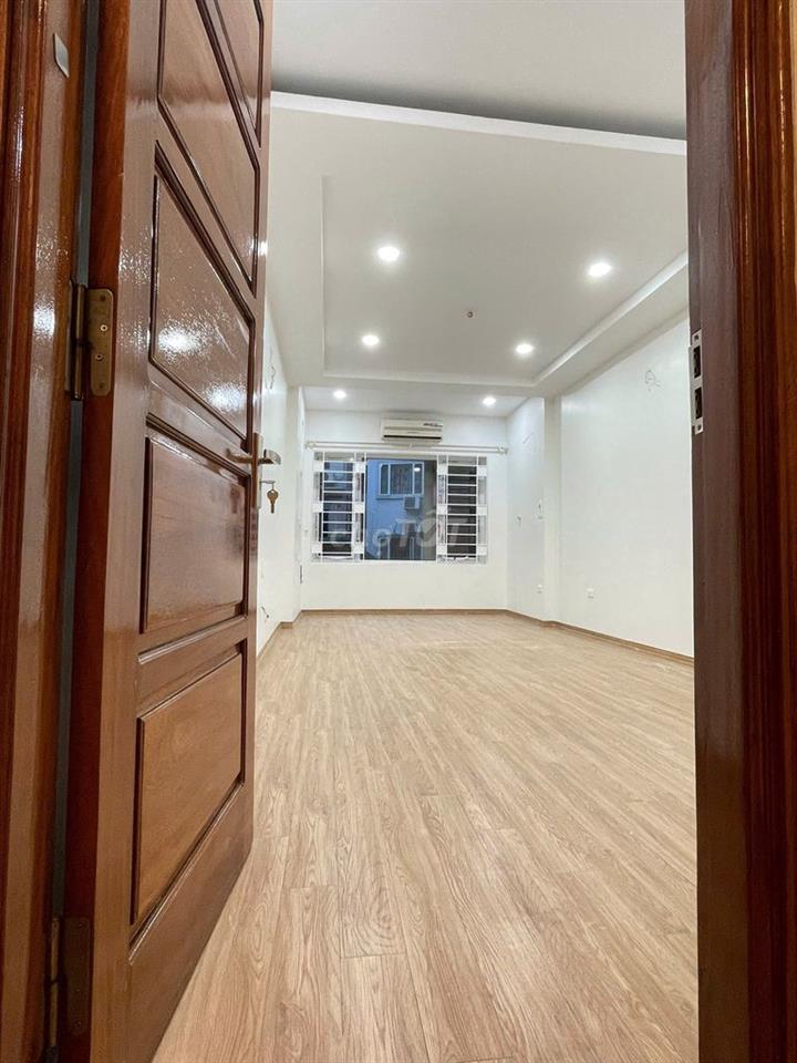 Bán nhà Mạc Thị Bưởi 5 tầng ô tô 10 tỷ