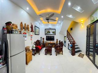 Cần Bán Nhà Phố Đại La, Hai Bà Trưng 35m2, 5 tầng, sổ đỏ chỉ hơn 7 tỷ