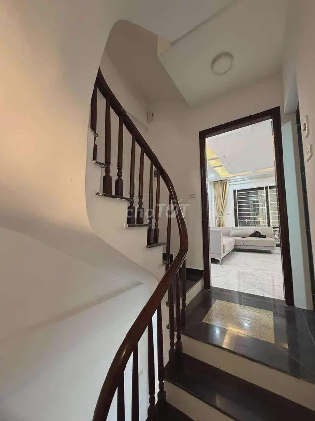 Bán nhà Bạch Mai, Hai Bà Trưng 32m2, 5 tầng,ngõ thông,sổ đỏ chỉ 7,5 tỷ