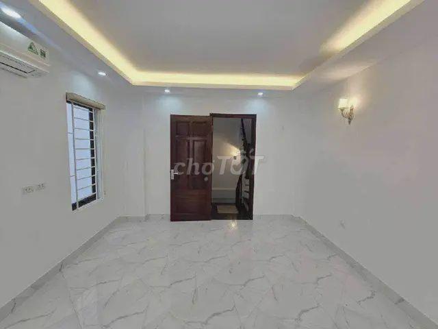 Bán nhà Bạch Mai, Hai Bà Trưng 32m2, 5 tầng,ngõ thông,sổ đỏ chỉ 7,5 tỷ