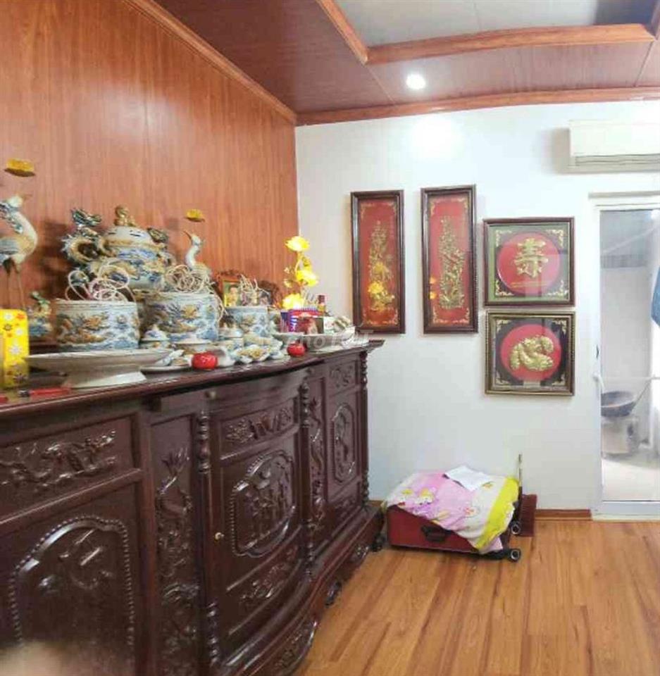 Bán Nhà Tân Mai, Hoàng Mai 27m2,5 tầng,sổ đỏ CC,nội thất chỉ hơn 6 tỷ