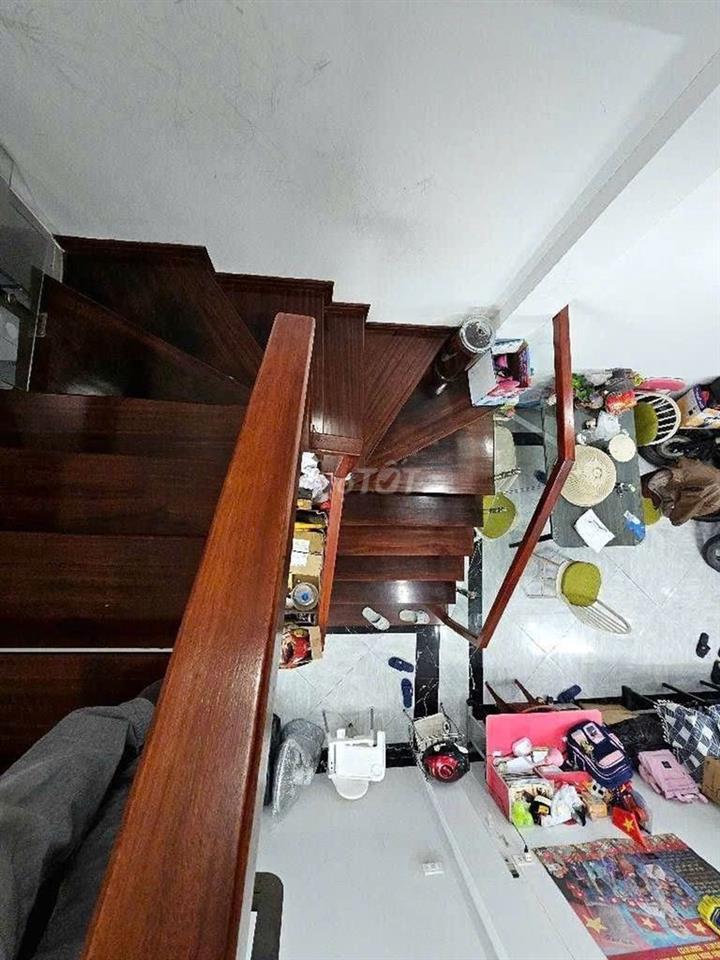 Bán nhà phố Tân Mai, Hoàng Mai  42m2, 5 tầng, sổ đỏ cc, chỉ hơn 8 tỷ