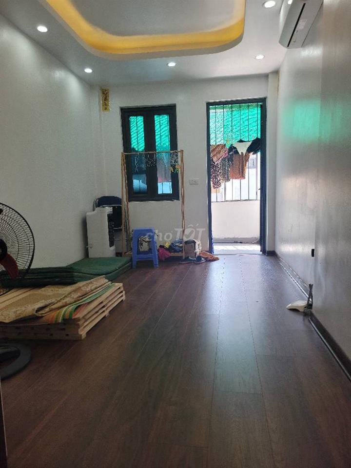 Bán Nhà Hoàng Mai 30m2, 4 tầng, 3 ngủ, full nội thất, SĐCC chỉ 6,68 tỷ
