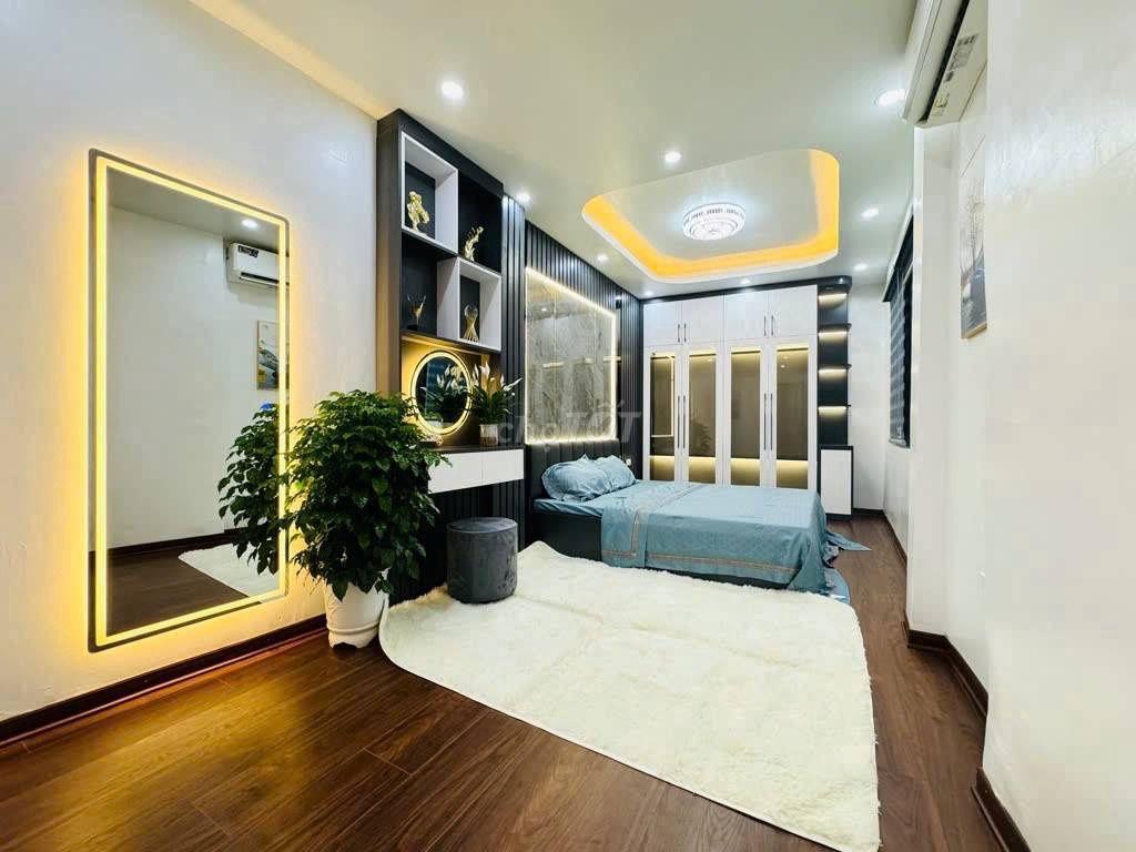 Bán Nhà Hoàng Mai 30m2, 4 tầng, 3 ngủ, full nội thất, SĐCC chỉ 6,68 tỷ