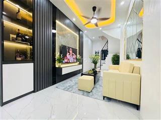 Bán Nhà Hoàng Mai 30m2, 4 tầng, 3 ngủ, full nội thất, SĐCC chỉ 6,68 tỷ