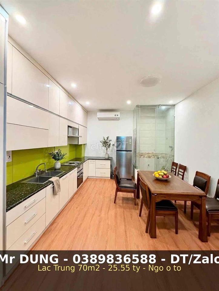 Nhà phân lô Lạc Trung-70m2 ,4 tầng-ô tô đỗ cửa vào nhà.