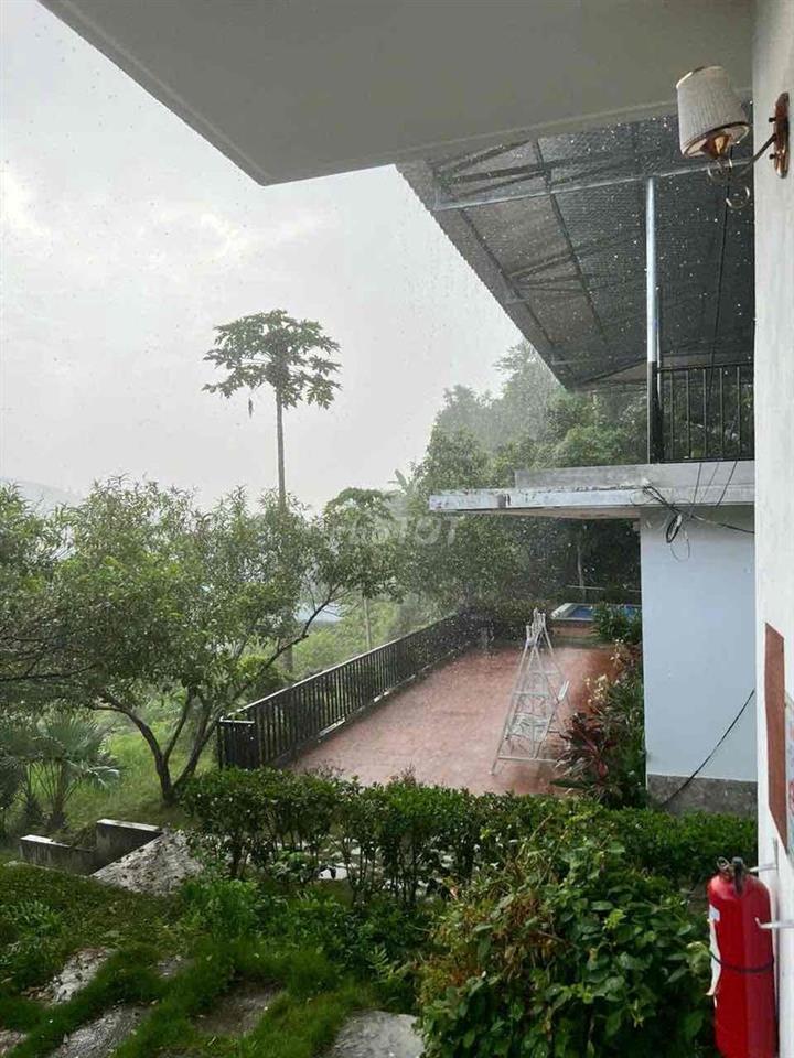 Chính chủ Bán biệt thự Sunset Villas view hồ, căn C103, DT 340m2, giá