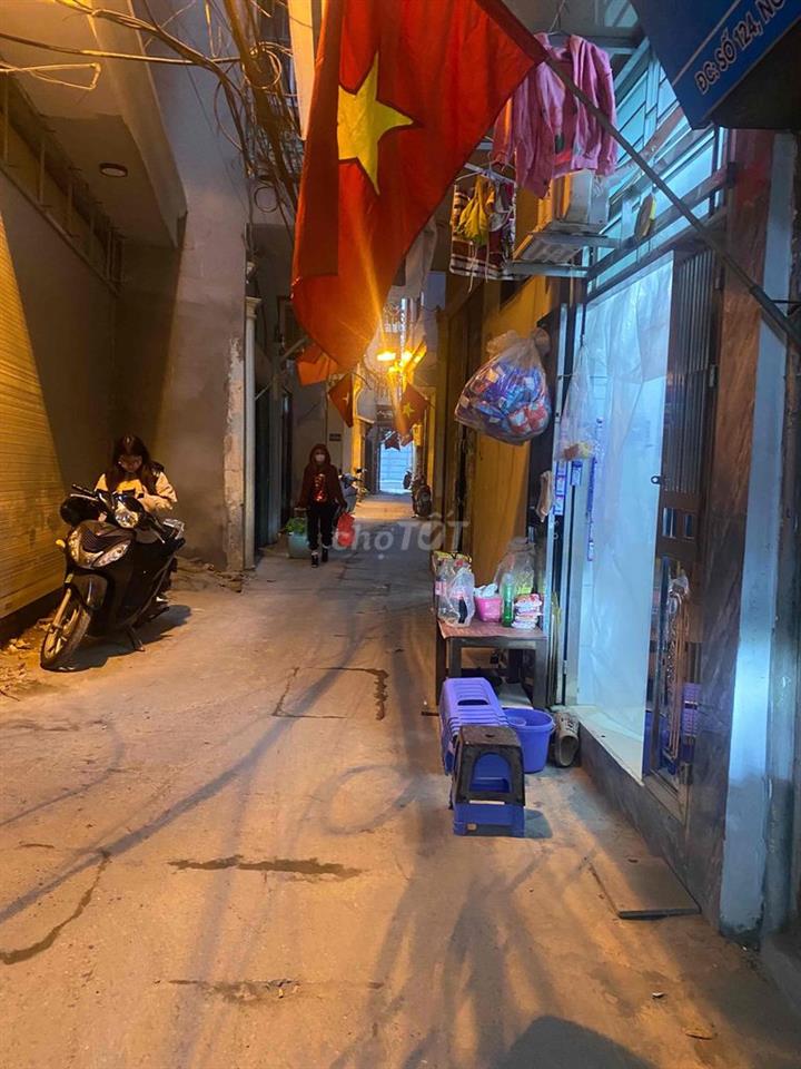 Chính chủ bán nhà xinh