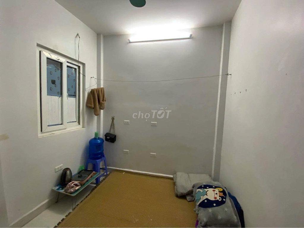 Nhà cho thuê 7 ngủ 4 wc ngõ Mai Hương