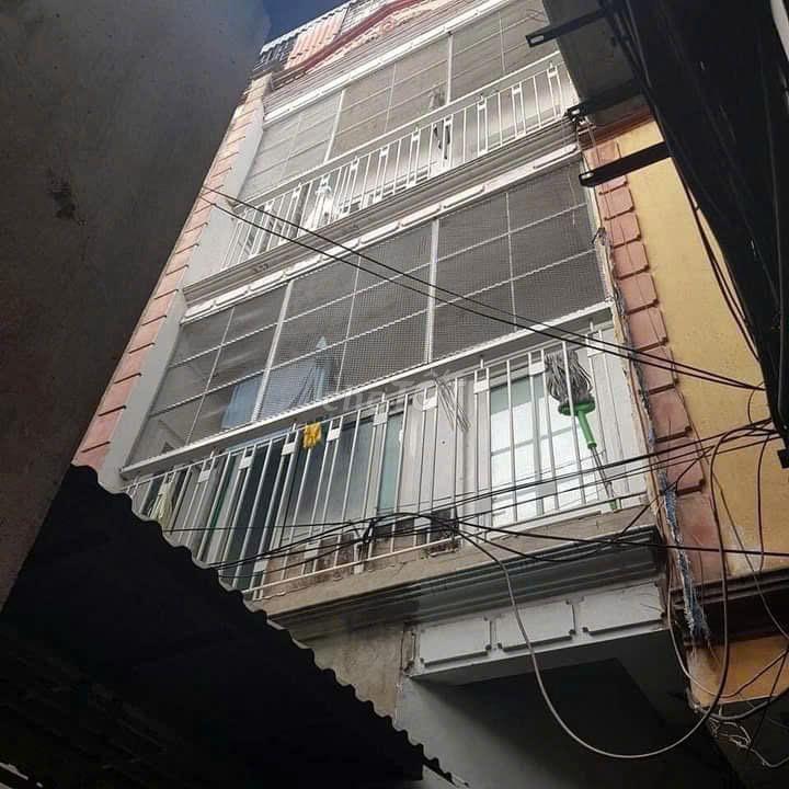 Nhà cho thuê 7 ngủ 4 wc ngõ Mai Hương