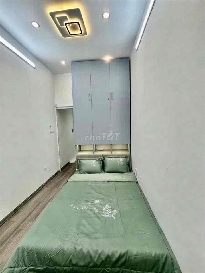 CHO THUÊ NHÀ NGUYÊN CĂN TRƯƠNG ĐỊNH 5 TẦNG 4 NGỦ 9tr