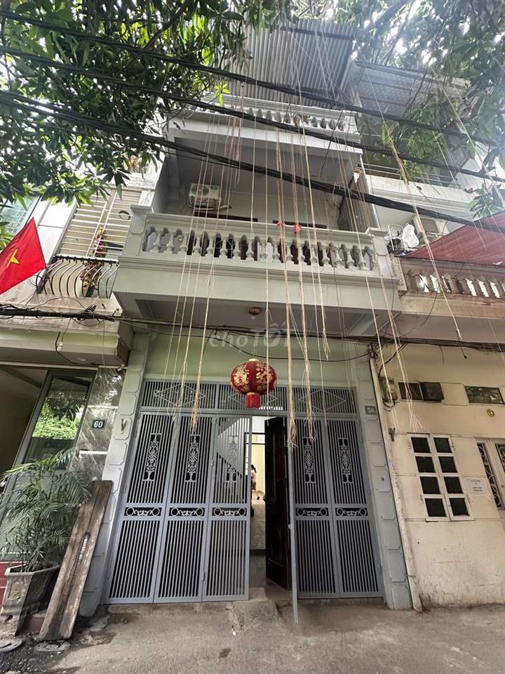 Nhà Trần Đại Nghĩa, ngõ oto, dt 65m2, 3 tầng
