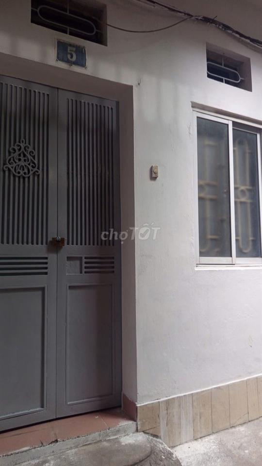 Cho thuê nhà 2 tầng gần BV Thanh Nhàn