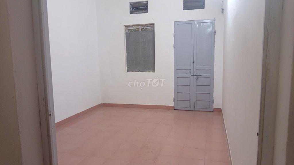 Cho thuê nhà 2 tầng gần BV Thanh Nhàn