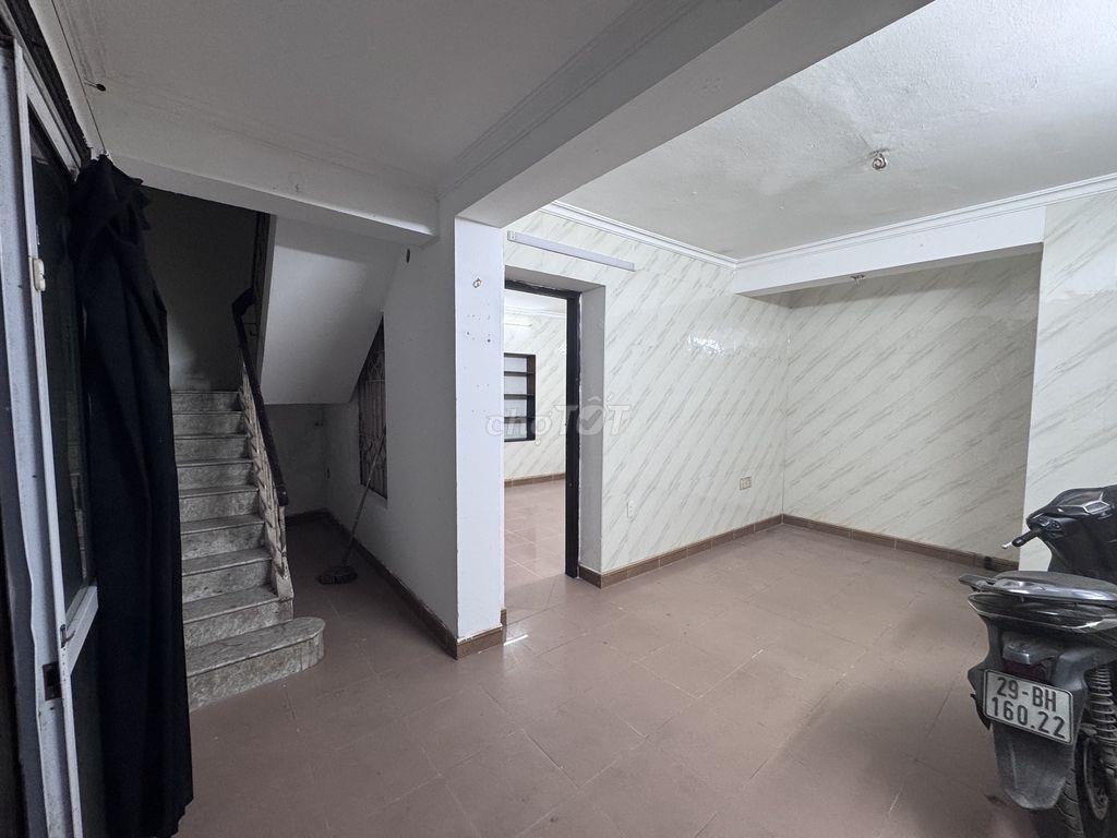 Cho thuê NR 3PN, 2WC tại Ngô 156, Kim Ngưu, giá ưu đãi 10 triệu, 50m2