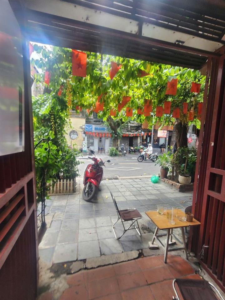 Cho thuê nhà phố Triệu Việt Vương