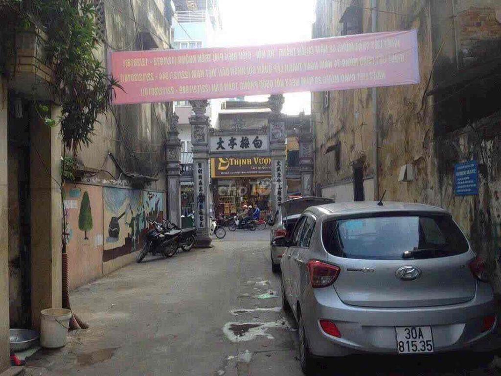 Cho thuê cửa hàng Tầng 1