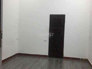 Cho thuê cửa hàng Tầng 1